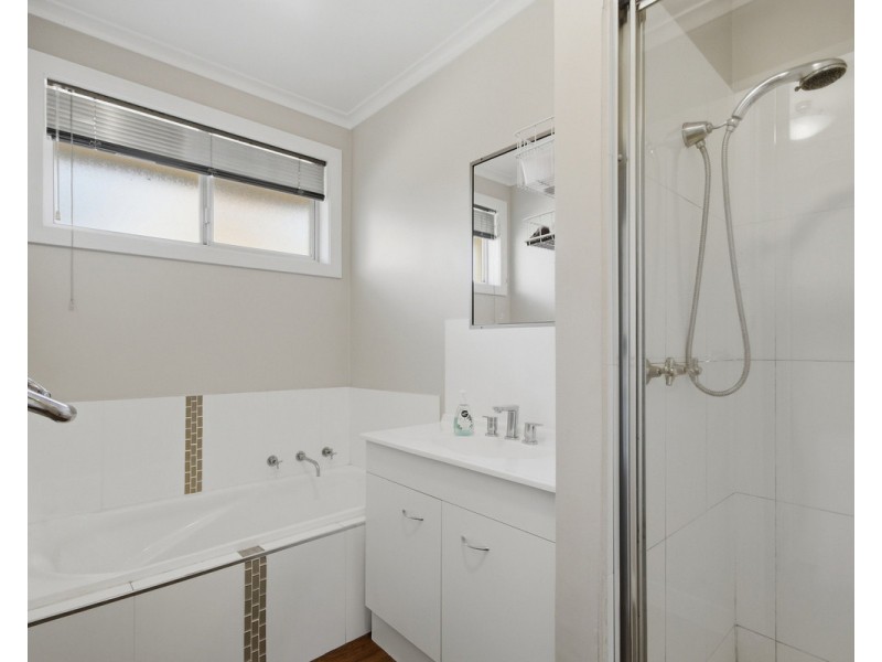 2A Weir Street, Sale VIC 3850