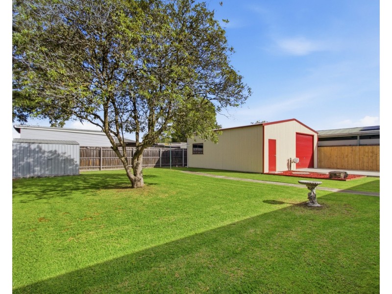 16 Thomson Street, Stratford VIC 3862