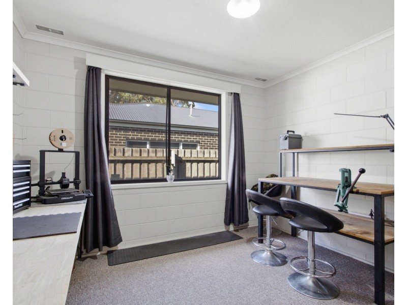 16 Thomson Street, Stratford VIC 3862