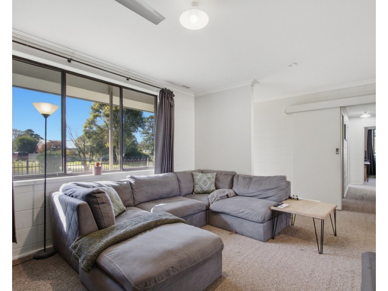 16 Thomson Street, Stratford VIC 3862