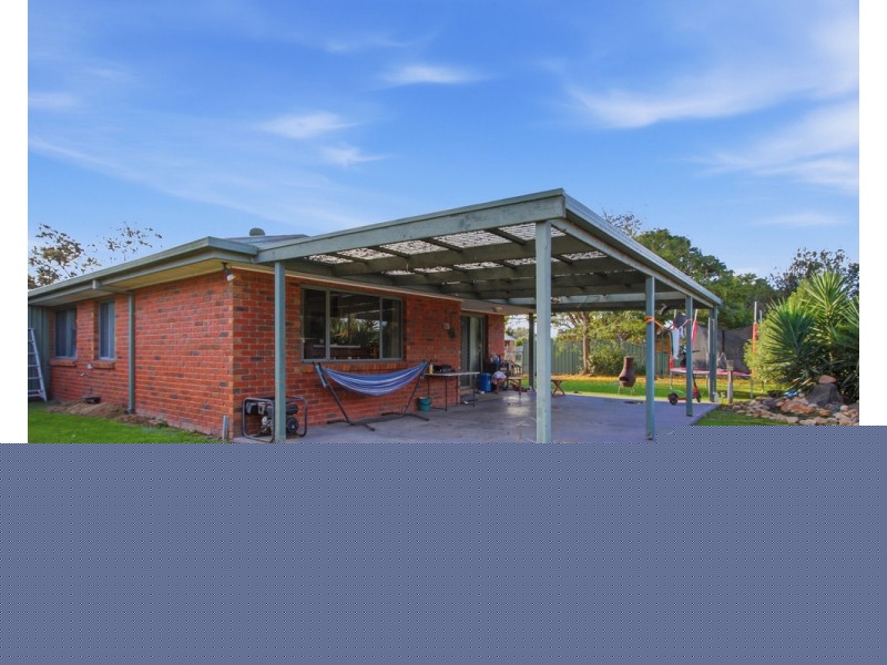 2 Stafford Drive, Sale VIC 3850