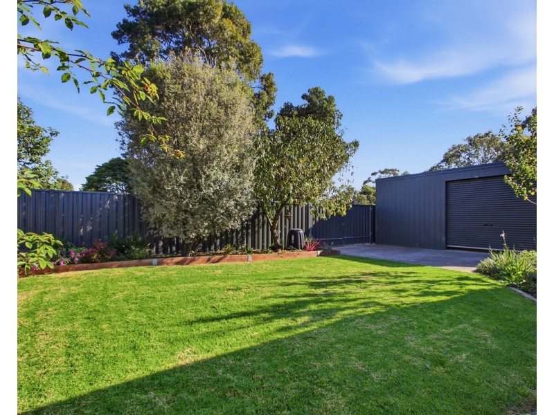 1 Wellington Drive, Sale VIC 3850