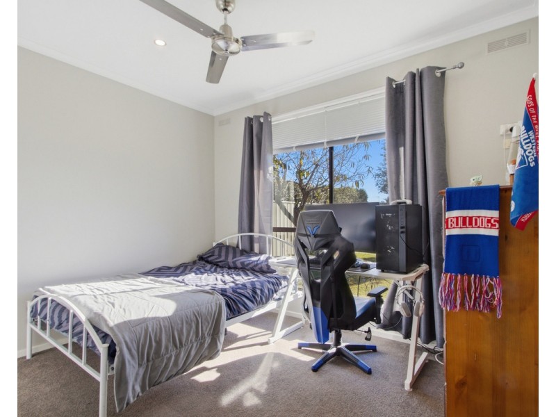 13 Araluen Drive, Sale VIC 3850