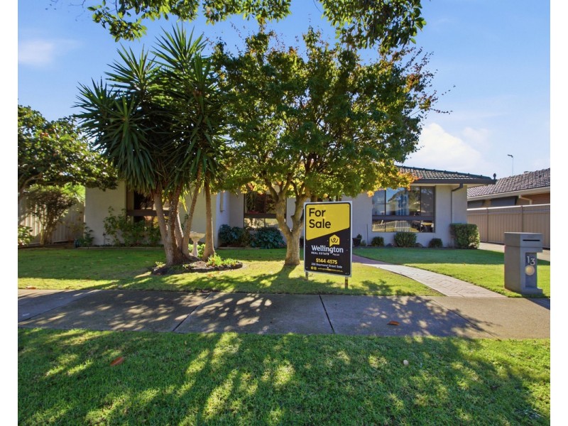 13 Araluen Drive, Sale VIC 3850