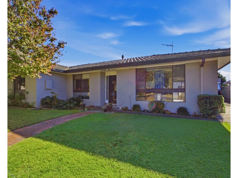 13 Araluen Drive, Sale VIC 3850