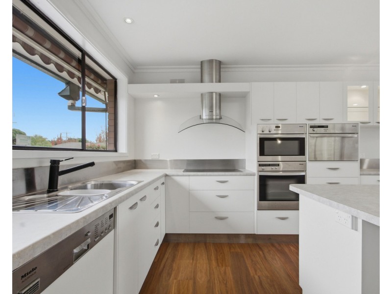30 Hutchison Street, Sale VIC 3850
