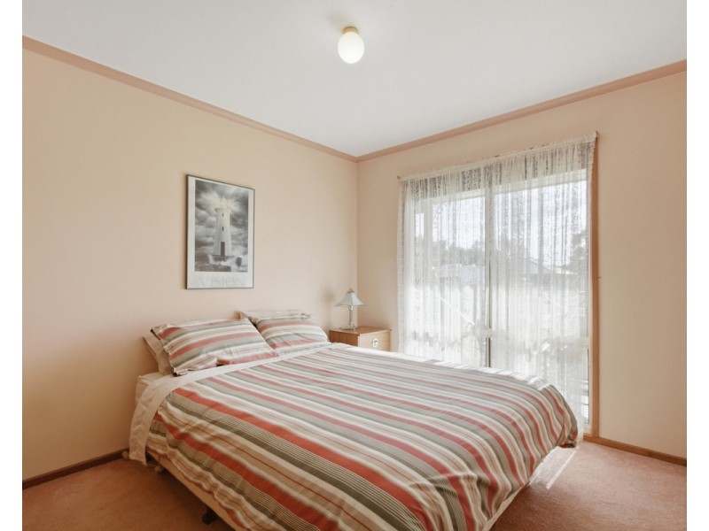 8 Little Street, Stratford VIC 3862