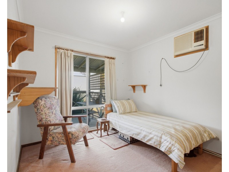 8 Little Street, Stratford VIC 3862