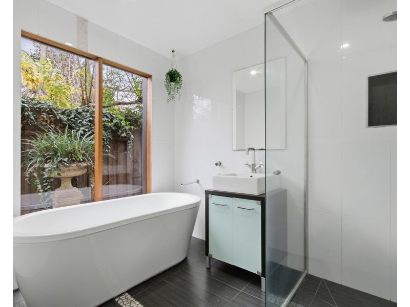 80 Montgomery Street, Sale VIC 3850