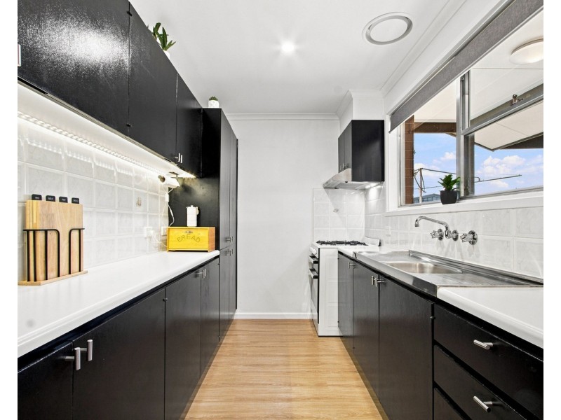 6 Chalmer Court, Sale VIC 3850