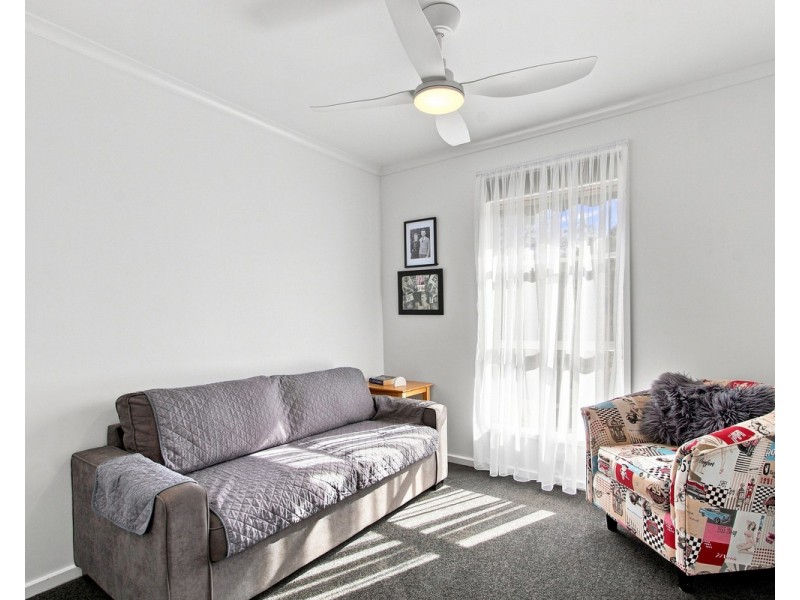 6 Chalmer Court, Sale VIC 3850