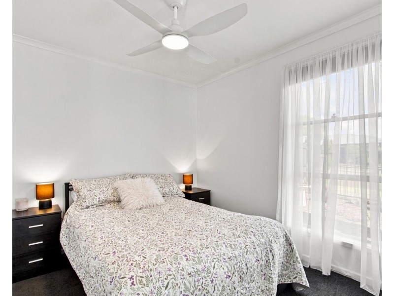 6 Chalmer Court, Sale VIC 3850