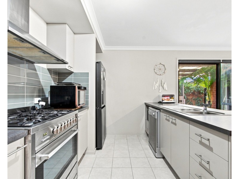 5 Billabong Avenue, Sale VIC 3850