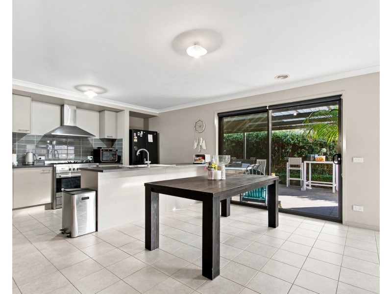 5 Billabong Avenue, Sale VIC 3850