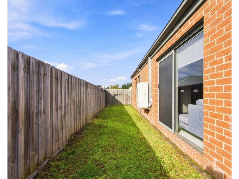 5 Billabong Avenue, Sale VIC 3850