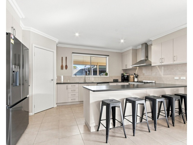 15 Killeen Street, Stratford VIC 3862