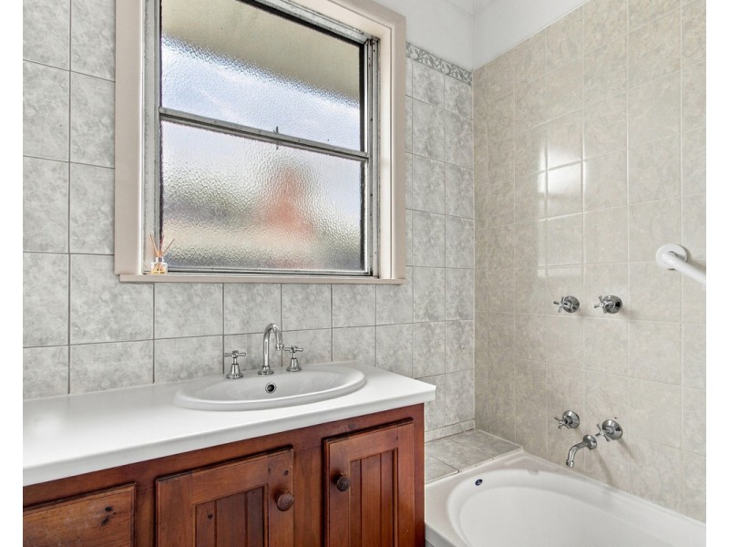8 Hyland Court, Sale VIC 3850