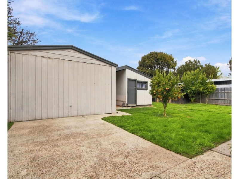 8 Hyland Court, Sale VIC 3850