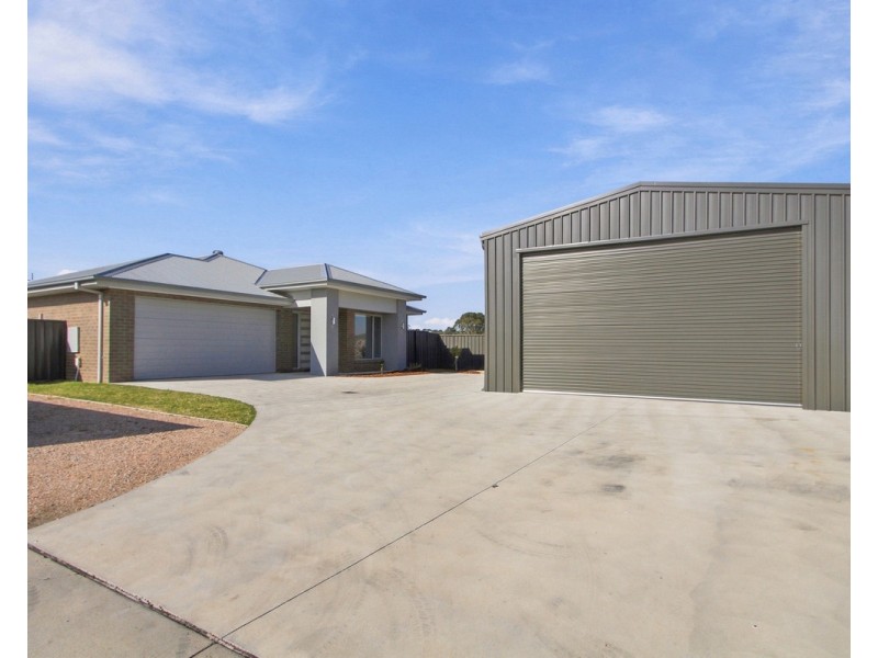 9 Fleming Street, Stratford VIC 3862