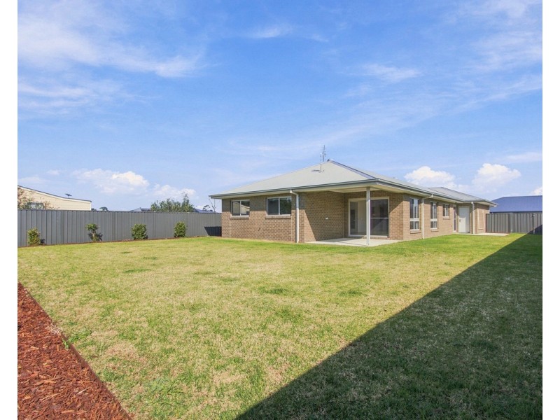 9 Fleming Street, Stratford VIC 3862