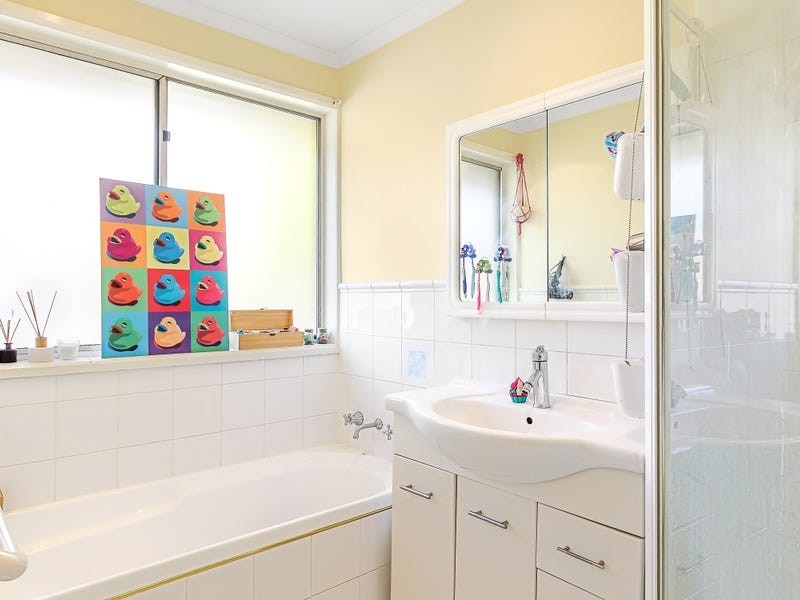 12 Simmonds Place, Endeavour Hills VIC 3802