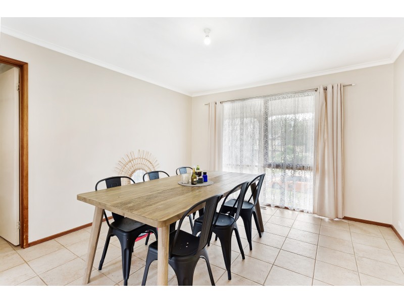 18 Truslove Court, Endeavour Hills VIC 3802