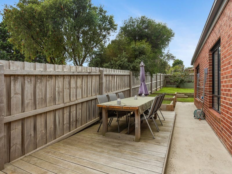 4A Belt Terrace, Endeavour Hills VIC 3802