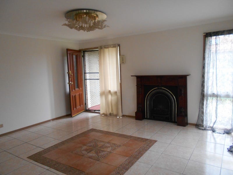 69 Shetland Street, Endeavour Hills VIC 3802