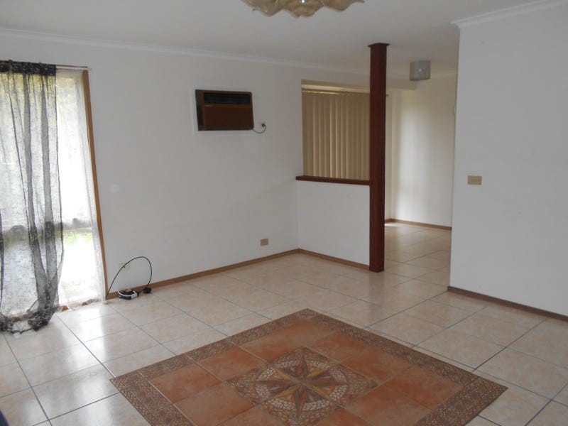 69 Shetland Street, Endeavour Hills VIC 3802