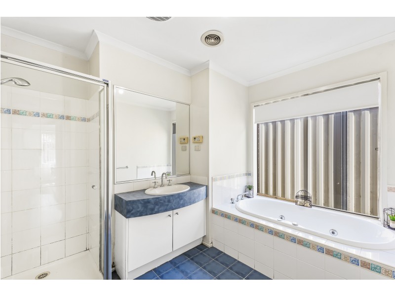 15 Sirens Place, Hallam VIC 3803