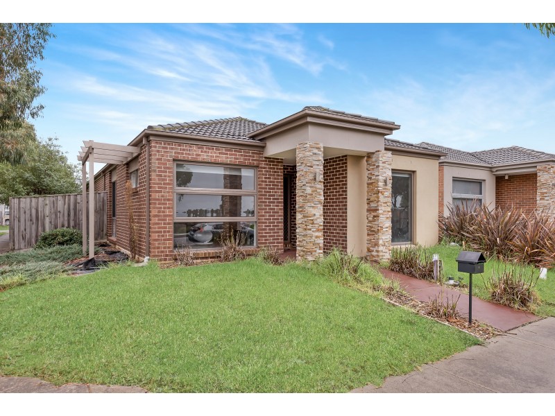 11 Frankland Street, Clyde North VIC 3978
