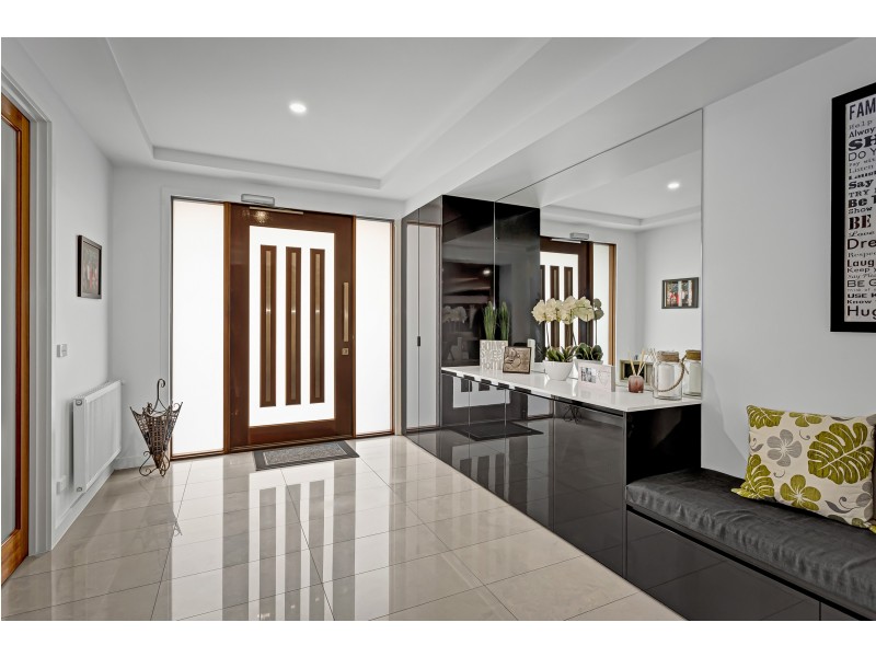 20 Conran Avenue, Endeavour Hills VIC 3802