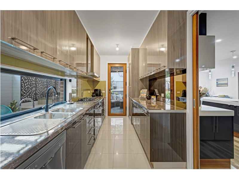 20 Conran Avenue, Endeavour Hills VIC 3802