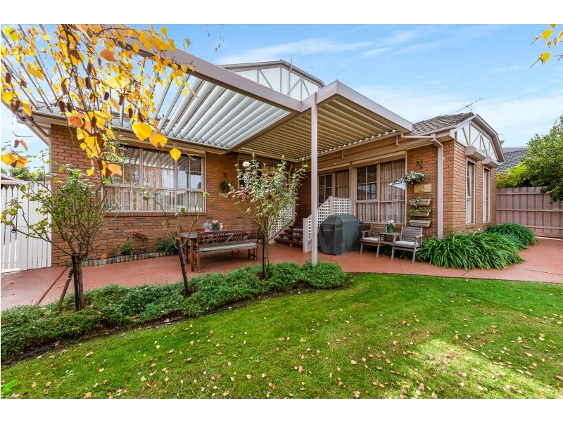 15 Armiston Court, Endeavour Hills VIC 3802