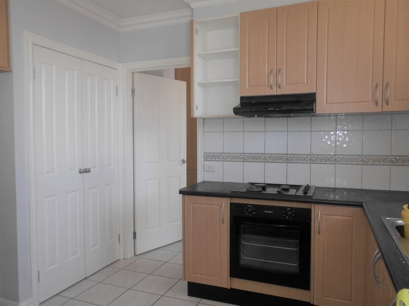 2/37 Charles Avenue, Hallam VIC 3803