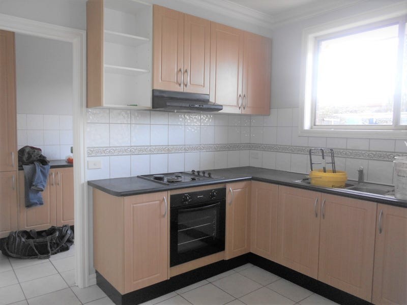 2/37 Charles Avenue, Hallam VIC 3803