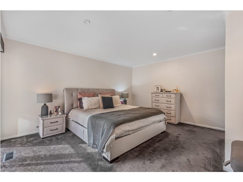 11 Conran Avenue, Endeavour Hills VIC 3802