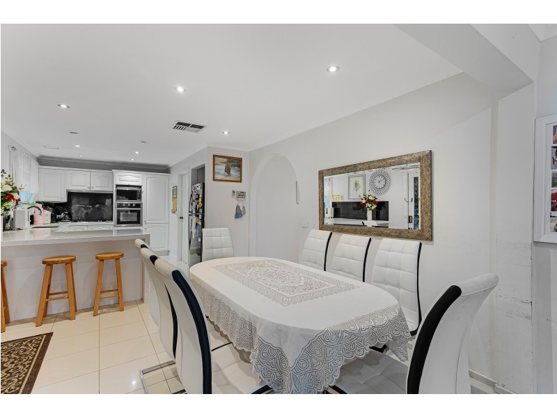 9 Waintree Court, Endeavour Hills VIC 3802