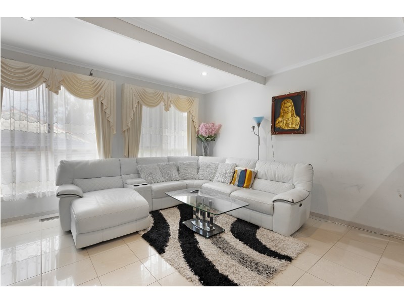 9 Waintree Court, Endeavour Hills VIC 3802