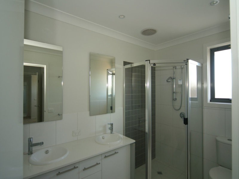 5 Voyager Way, Endeavour Hills VIC 3802