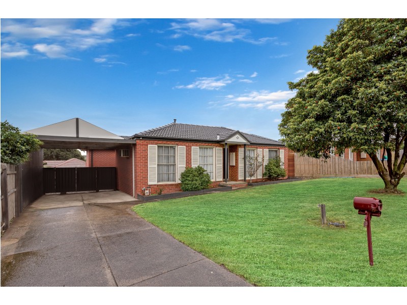 13 Rossiter Avenue, Endeavour Hills VIC 3802