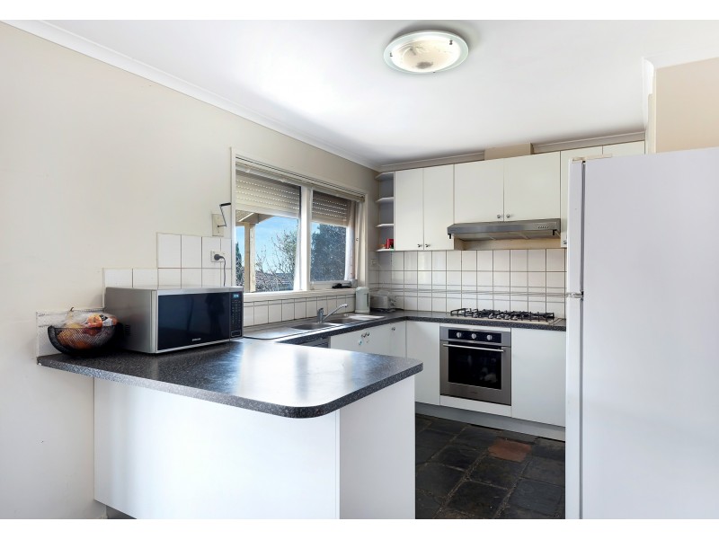 9 Gore Rise, Endeavour Hills VIC 3802