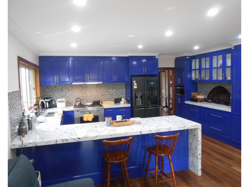 295 James Cook Drive, Endeavour Hills VIC 3802