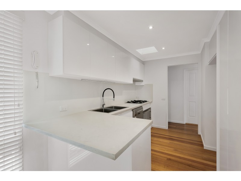 1/15 Rossiter Avenue, Endeavour Hills VIC 3802