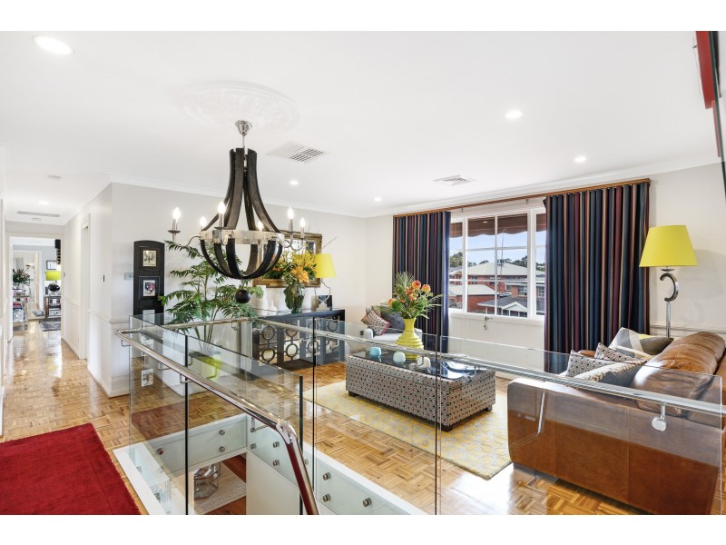 1 Durrant Place, Endeavour Hills VIC 3802