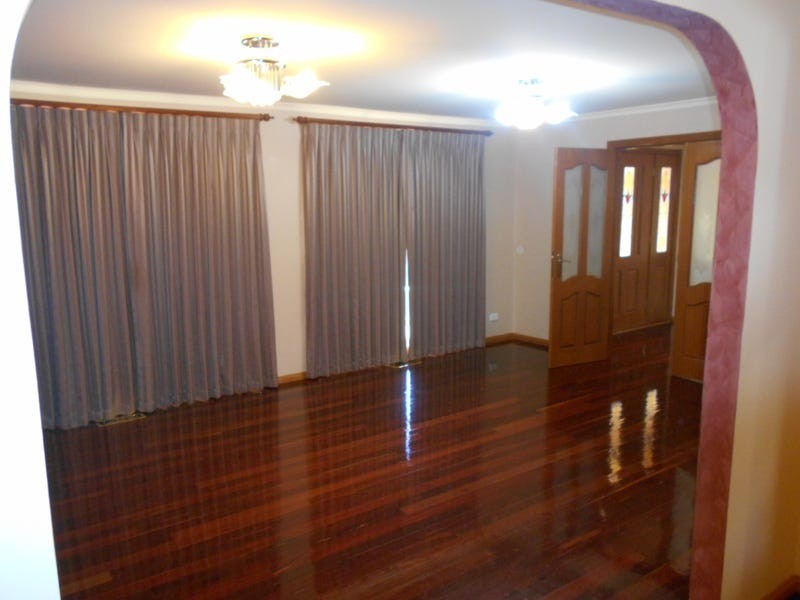 1 Reynolds Court, Endeavour Hills VIC 3802