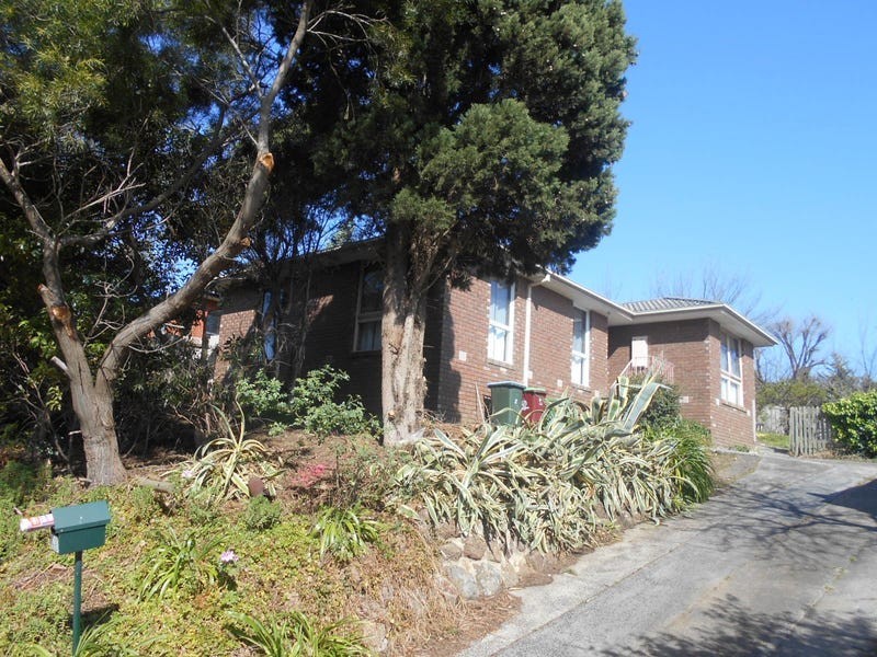 23 Ponto Court, Endeavour Hills VIC 3802