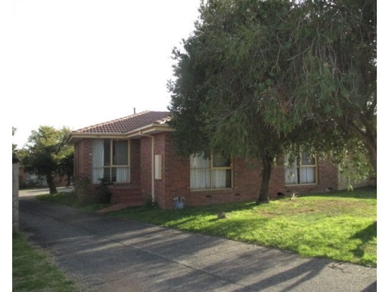 1/2 Reed Court, Endeavour Hills VIC 3802