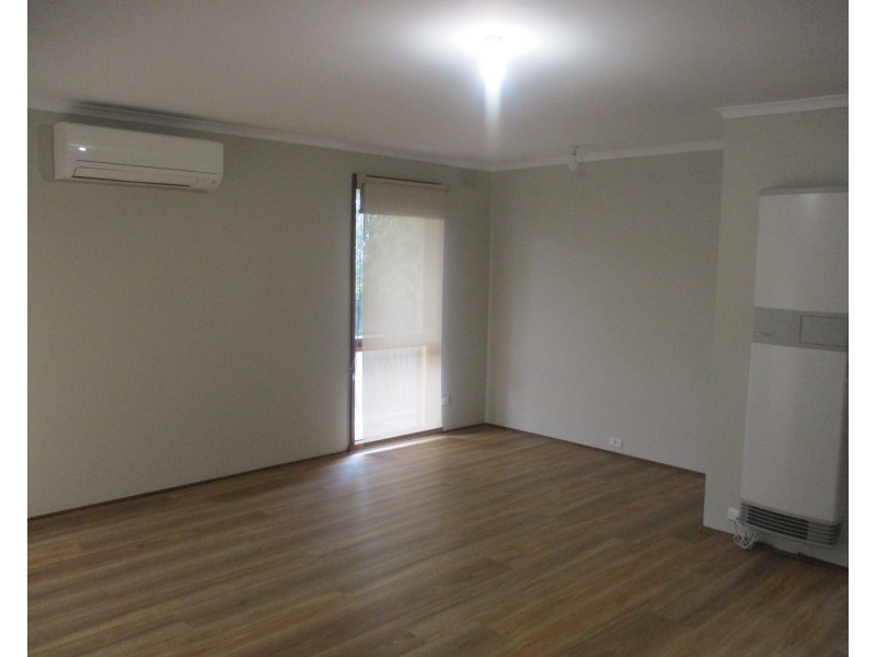 1/2 Reed Court, Endeavour Hills VIC 3802