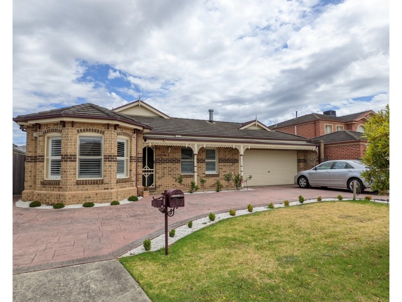 5 Blake Street, Berwick VIC 3806